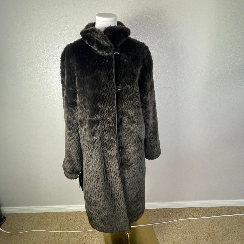 Ensign London oversized NWT reversible‎ faux fur and wind/water resistant S coat - Picture 10 of 16